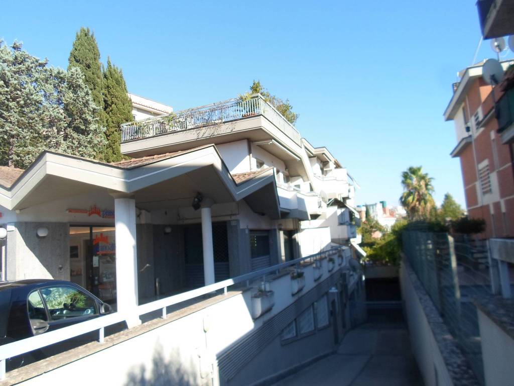 appartamento in affitto a Roma in zona Tomba di Nerone