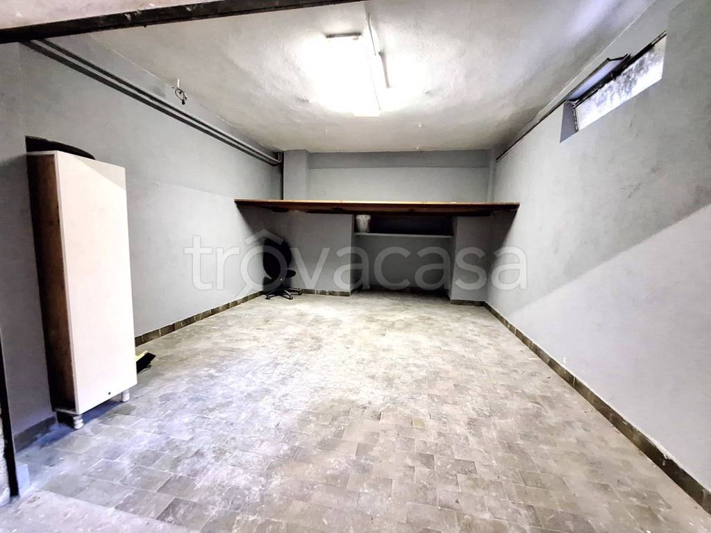 negozio in affitto a Roma in zona Borghesiana