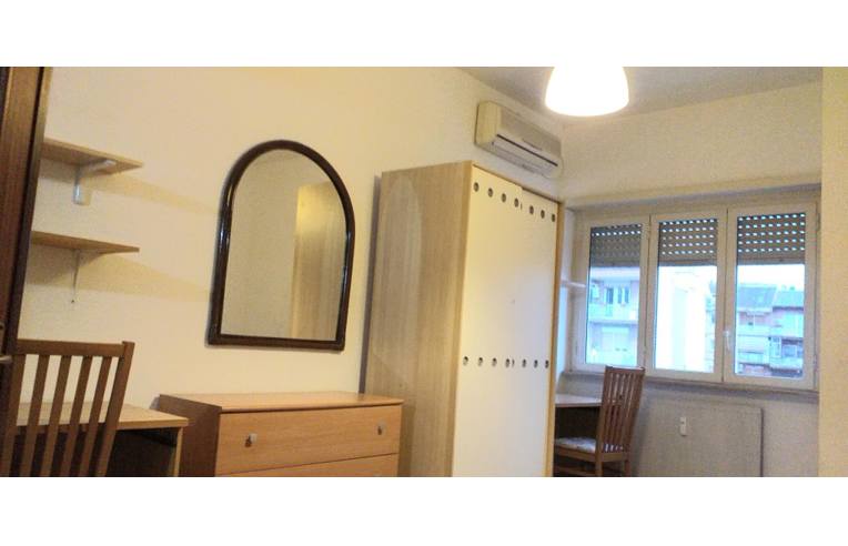 camera singola in affitto a Roma in zona Collatino