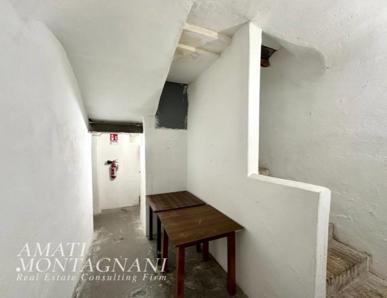 locale commerciale in affitto a Roma in zona Rione Prati