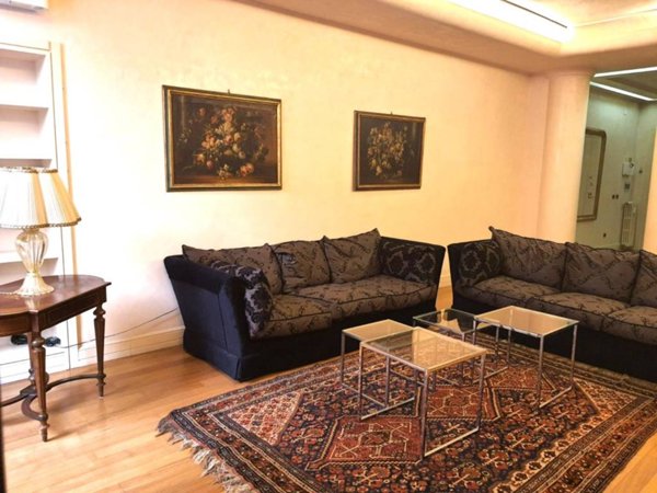 appartamento in affitto a Roma in zona Trevi-Colonna