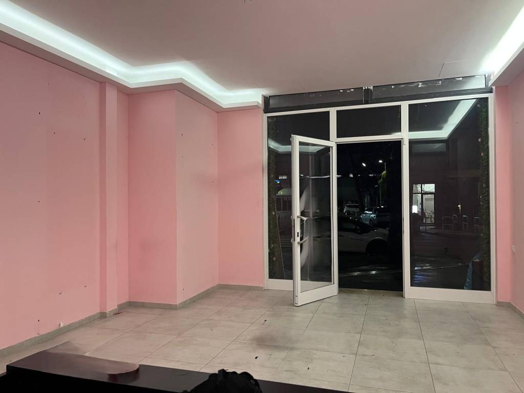 negozio in affitto a Roma in zona Ostiense