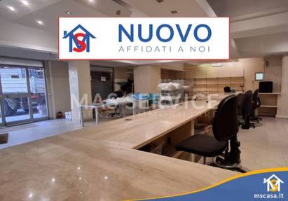 negozio in affitto a Roma in zona Torrino
