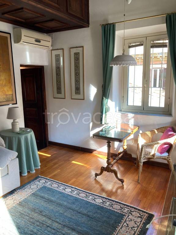 appartamento in affitto a Roma in zona Parione/Sant'Eustachio