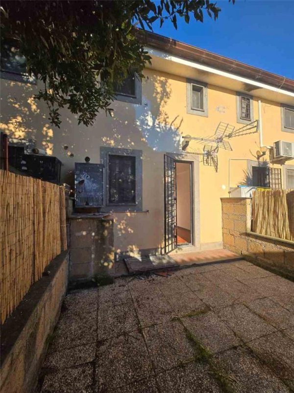 villetta a schiera in affitto a Roma in zona Vitinia