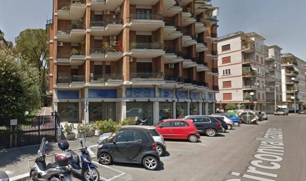 locale commerciale in affitto a Roma