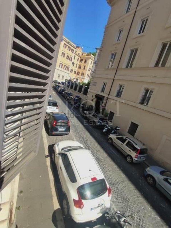 appartamento in affitto a Roma in zona Rione Monti/Campitelli