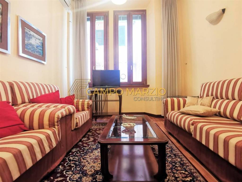 appartamento in affitto a Roma in zona Trevi-Colonna