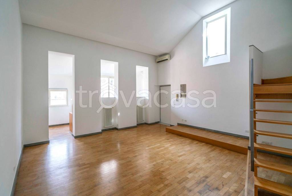 appartamento in affitto a Roma in zona Parione/Sant'Eustachio