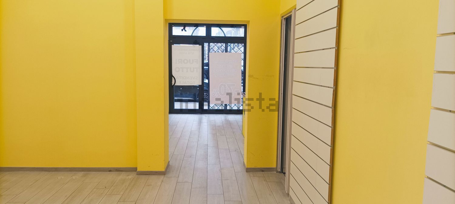 ufficio in affitto a Roma in zona Appio Latino