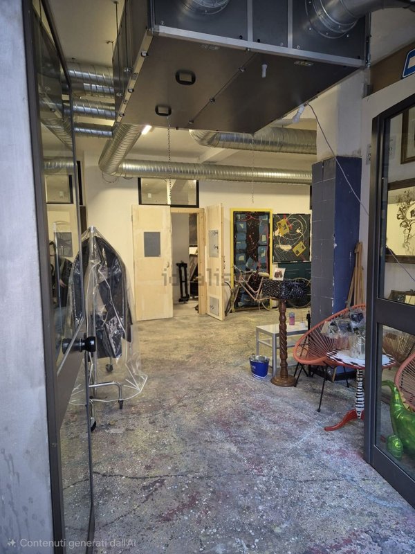 locale di sgombero in affitto a Roma in zona Portuense