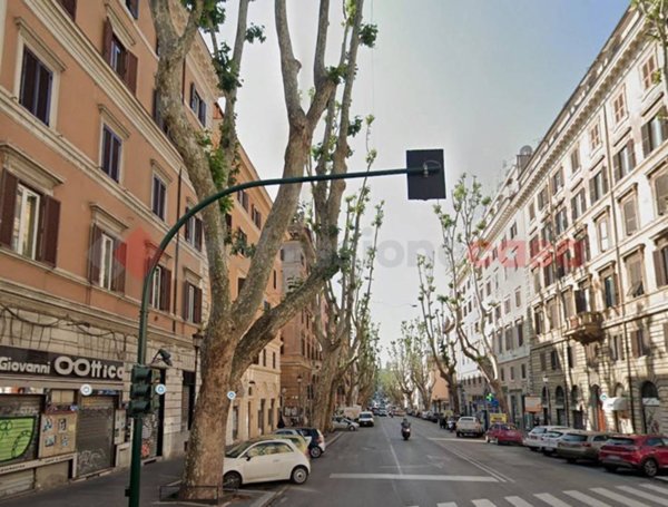 locale commerciale in affitto a Roma in zona Esquilino