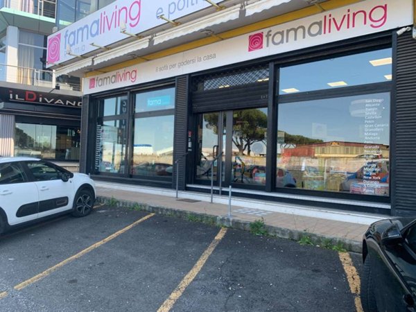 negozio in affitto a Roma in zona Romanina