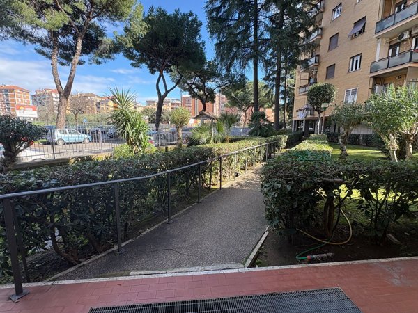 appartamento in affitto a Roma in zona Torre Spaccata