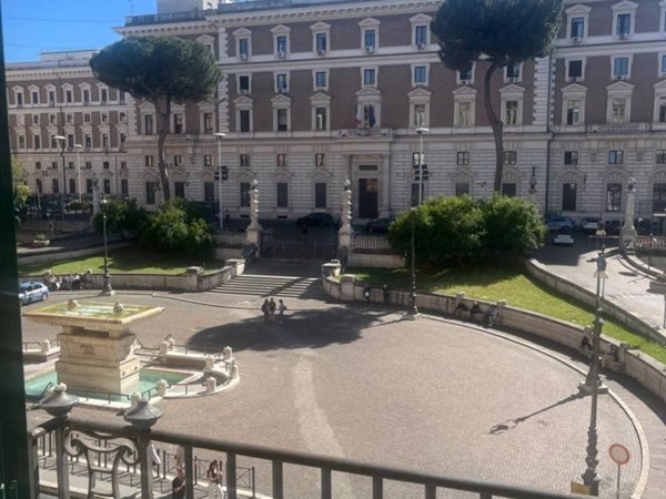 appartamento in affitto a Roma in zona Rione Monti/Campitelli