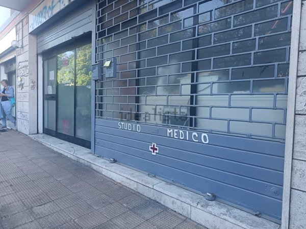 locale commerciale in affitto a Roma in zona Ostiense