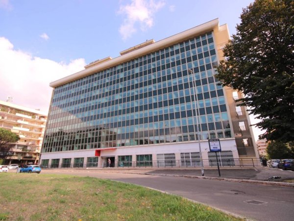 negozio in affitto a Roma in zona Torrino