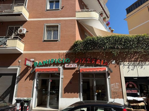 locale commerciale in affitto a Roma in zona Prenestino-Centocelle