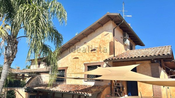 casa indipendente in affitto a Roma in zona Infernetto