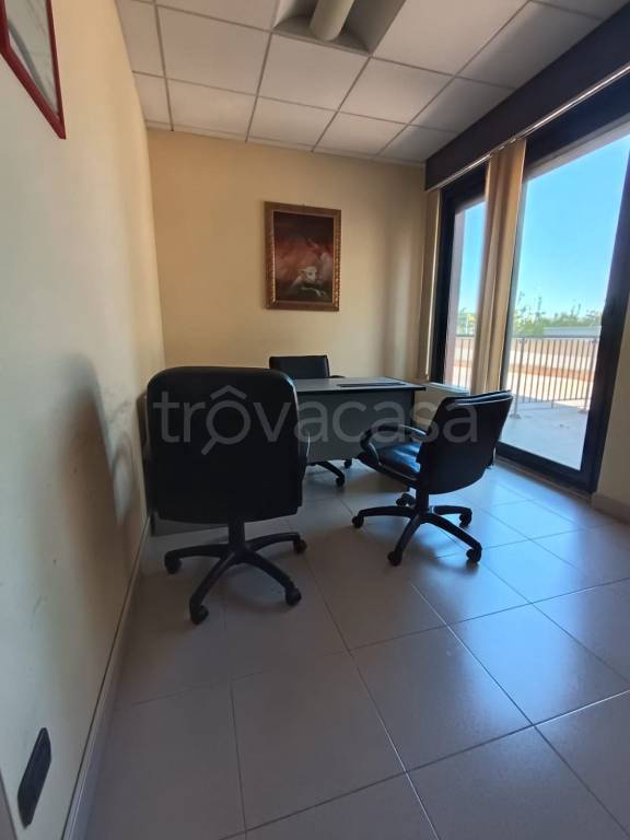 ufficio in affitto a Roma in zona Casal Morena