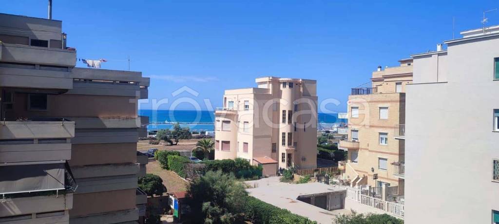 appartamento in affitto a Roma in zona Ostia