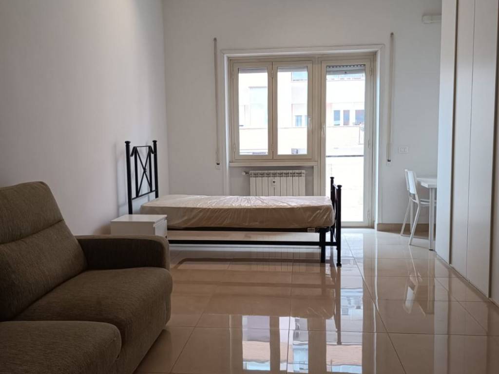 appartamento in affitto a Roma in zona Appio Claudio