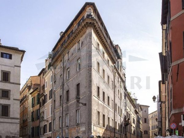appartamento in affitto a Roma in zona Parione/Sant'Eustachio