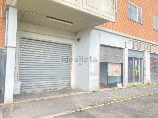locale commerciale in affitto a Roma in zona Salario