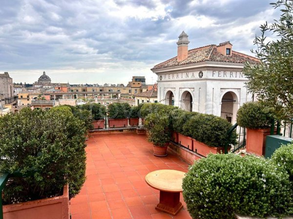 appartamento in affitto a Roma in zona Parione/Sant'Eustachio