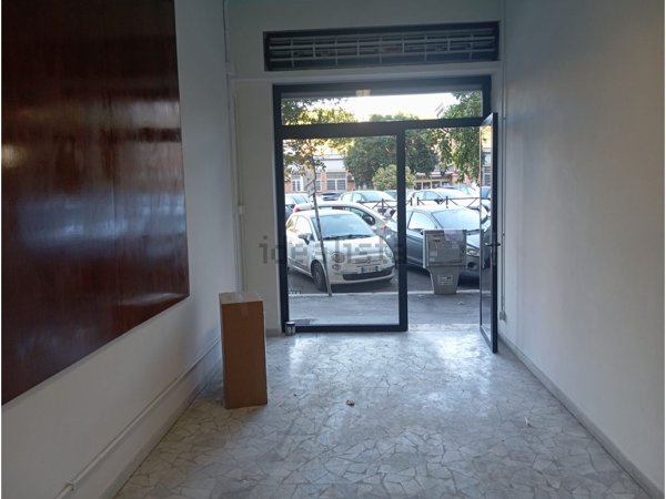 locale commerciale in affitto a Roma in zona Don Bosco