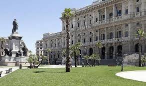 negozio in affitto a Roma in zona Rione Prati
