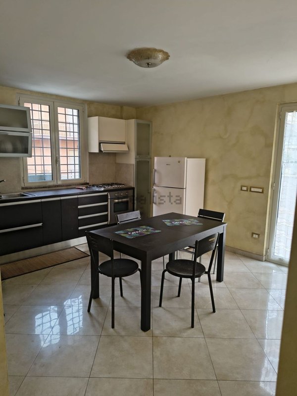 appartamento in affitto a Roma in zona Torre Angela
