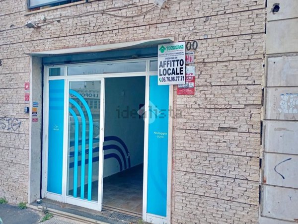 locale commerciale in affitto a Roma