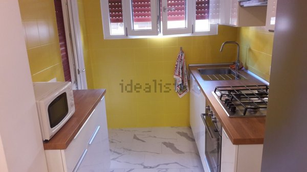 negozio in affitto a Roma in zona Appio Claudio