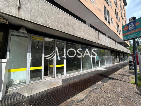 locale commerciale in affitto a Roma