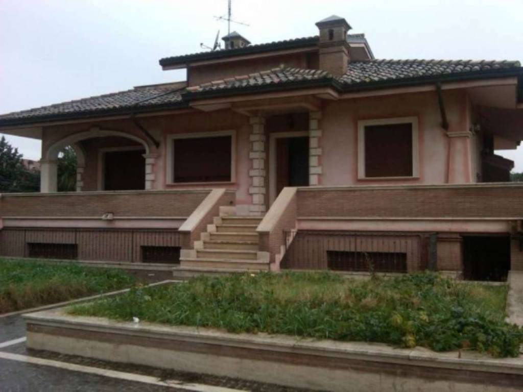 casa indipendente in affitto a Roma in zona Castel di Leva