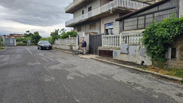 ufficio in affitto a Roma in zona Borghesiana