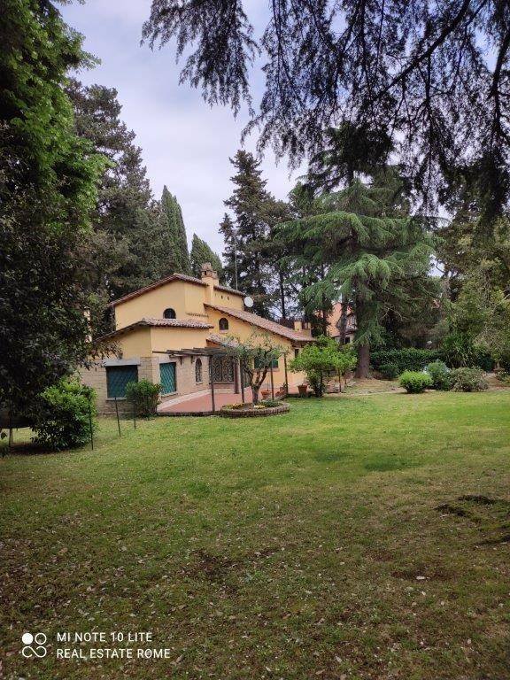 casa indipendente in affitto a Roma