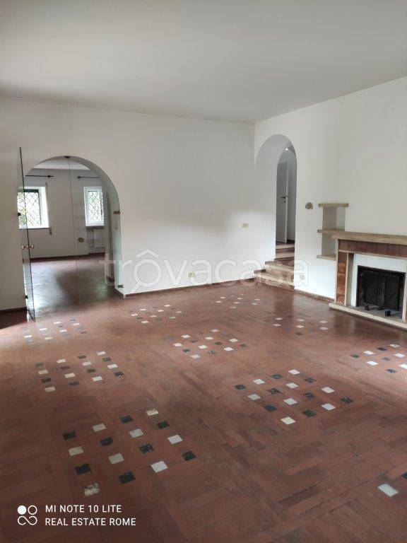 casa indipendente in affitto a Roma