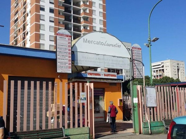 negozio in affitto a Roma in zona Torrino