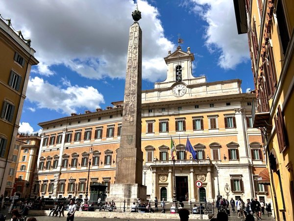 appartamento in affitto a Roma in zona Trevi-Colonna