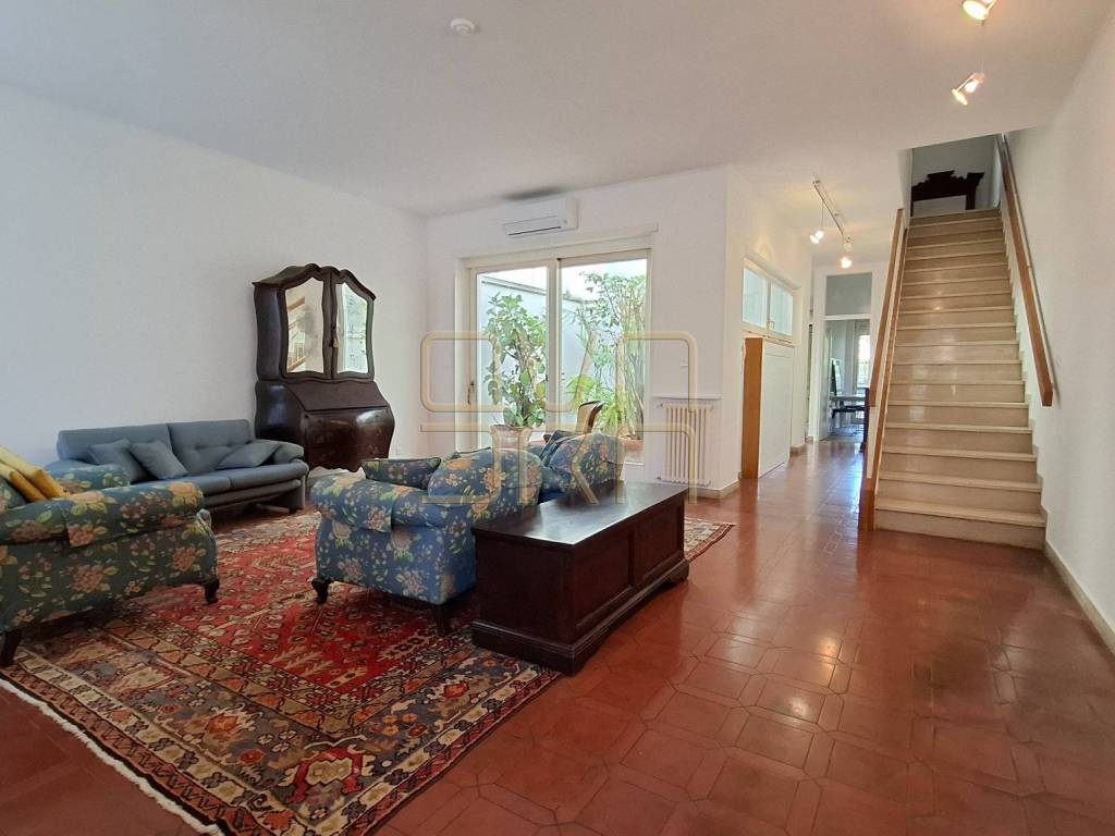 casa indipendente in affitto a Roma in zona Casal Palocco