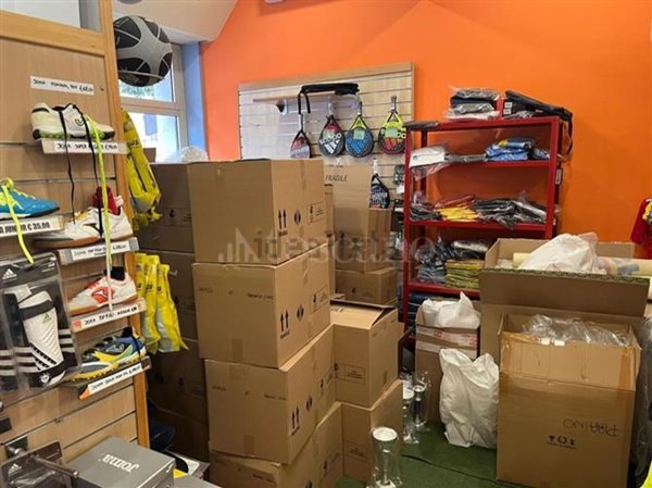 locale commerciale in affitto a Roma