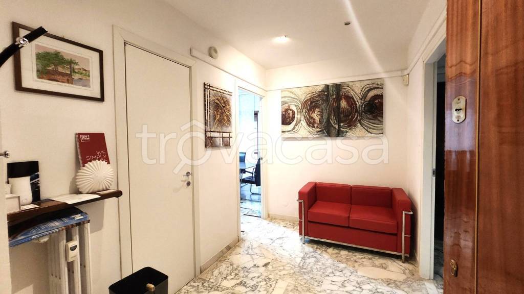 ufficio in affitto a Roma in zona Ardeatino