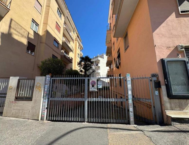 locale commerciale in affitto a Roma in zona Primavalle