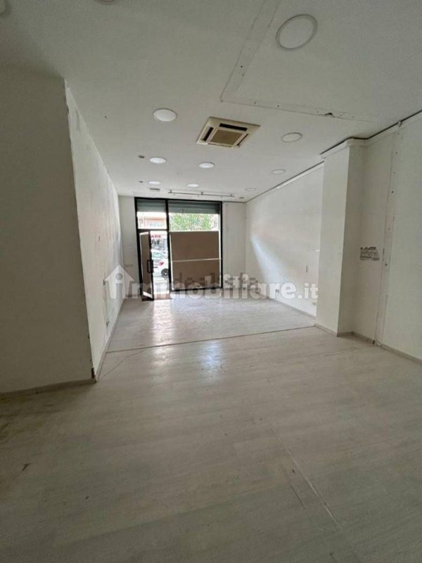 locale commerciale in affitto a Roma in zona Aurelio