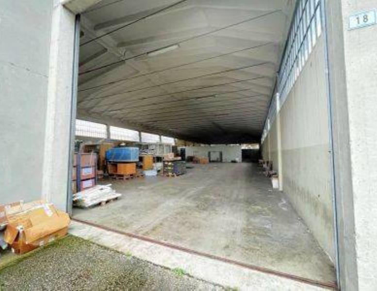 locale commerciale in affitto a Roma