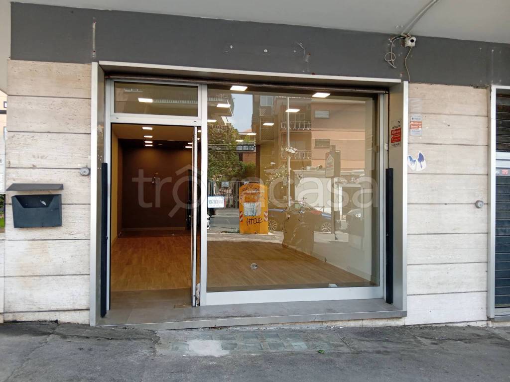 negozio in affitto a Roma in zona Flaminio