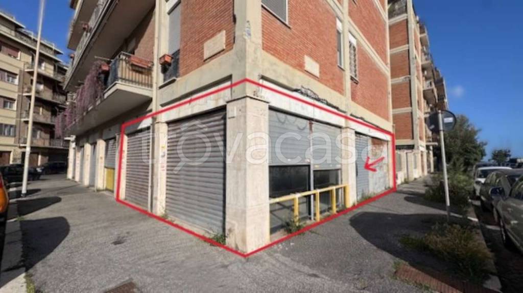 negozio in affitto a Roma in zona Ostia