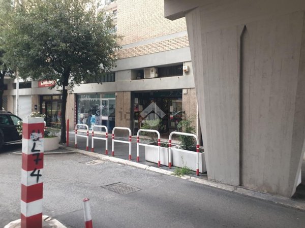 locale commerciale in affitto a Roma in zona Ostiense